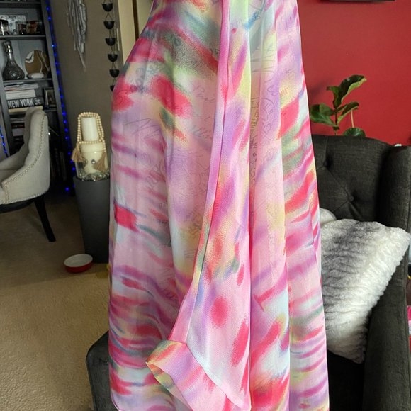 Beautiful batwing top :-) - Picture 2 of 3